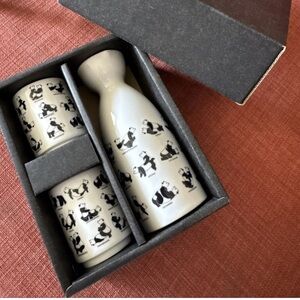 Black and White Ceramic Sake Set